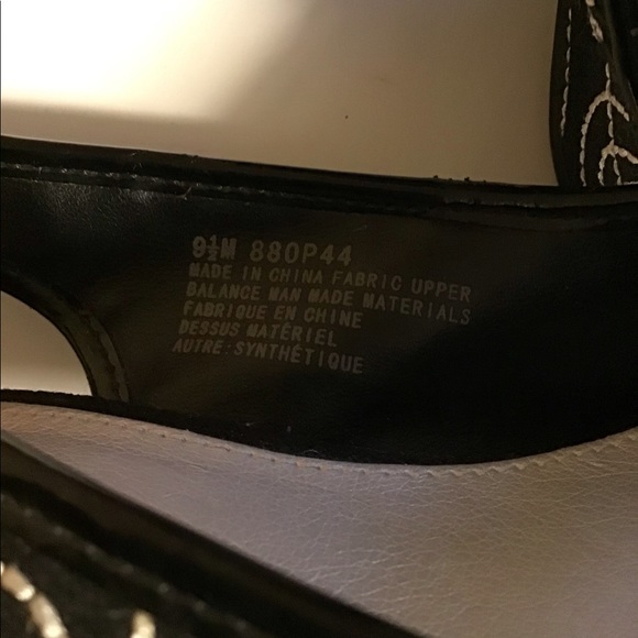 NATURALIZER peep toe sling backs. Size 9.5 - Picture 9 of 11